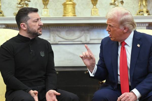 ஜெலன்ஸ்கிக்கு ட்ரம்ப் விடுத்துள்ள உத்தரவு: வலுக்கும் பதற்றம் | Trump Seeks Ukraine Approval For Russia Peace Plan ஜெலன்ஸ்கிக்கு ட்ரம்ப் விடுத்துள்ள உத்தரவு: வலுக்கும் பதற்றம் | Trump Seeks Ukraine Approval For Russia Peace Plan