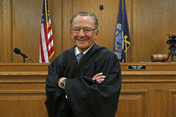 உலகின் மிகச்சிறந்த நீதிபதி - பிராங்க் கேப்ரியோ காலமானார் | Judge Frank Caprio Dies At 88