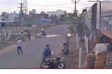 ஒரே இடத்தில் அடுத்தடுத்து நிகழும் சாலை விபத்துகள்: பரபரப்பை கிளப்பிய சம்பவம்