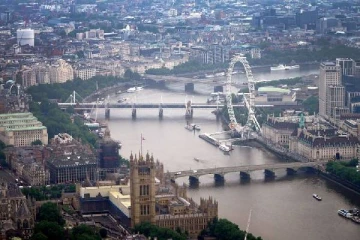 மொத்தமாக ஸ்தம்பித்த லண்டன்... ஆயிரக்கணக்கான குடும்பங்கள் பாதிப்பு