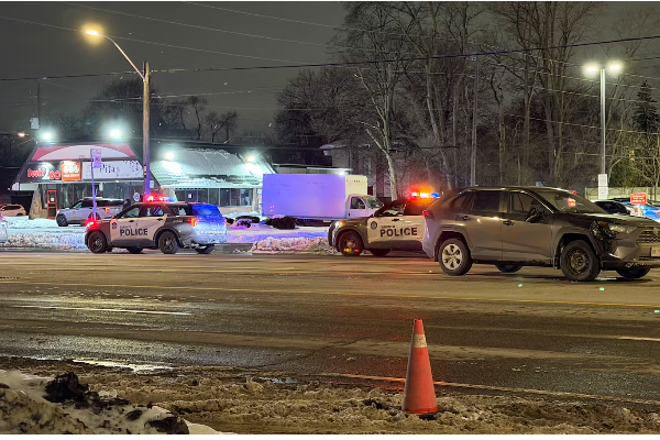 கனடாவில் வாகன விபத்து ஒருவர் பலி ; சாரதி மீது குற்றச்சாட்டு | Driver Charged After Pedestrian Struck Killed