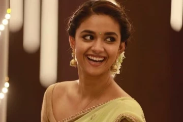 மெல்லிய கருப்பு புடைவையில் நடிகை கீர்த்தி சுரேஷ், வைரலாகும் புகைப்படம்