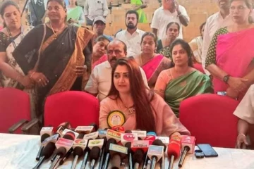 ஆடை சுதந்திரம் இருக்கலாம், ஆனால் அதற்கும் ஒரு எல்லை உண்டு - குஷ்பூ பேட்டி!