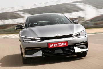 18 நிமிடங்களில் 80% சார்ஜ்., 663 கிமீ ரேஞ்ச்! புதிய கியா EV6 கார் இந்தியாவில் அறிமுகம்