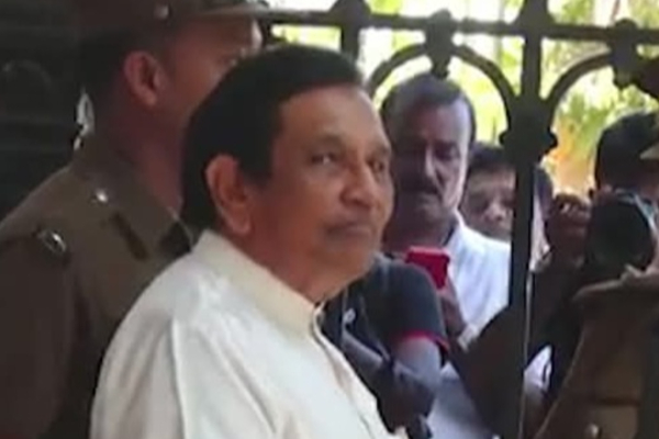 சிறையில் வீட்டு உணவுக்கு ஆசைப்படும் ராஜித சேனாரத்ன | Rajitha Senaratne Ask Home Cooked Food In Prison
