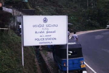 விஷம் அருந்திவிட்டு பாடசாலைக்கு சென்ற மாணவனால் சர்ச்சை