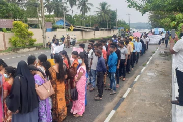 நிரந்தர நியமனம் கோரி திருகோணமலையில் ஆர்ப்பாட்டம்(Video)