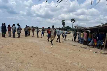 கடலில் தத்தளித்த முல்லைத்தீவு மீனவர்கள் பாதுகாப்பாக மீட்பு