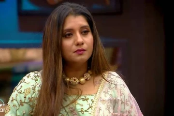 பிக் பாஸ் வீட்டில் இருந்து திடீரென வெளியேறிய பிரியங்கா! அதிர்ச்சியில் ரசிகர்கள்