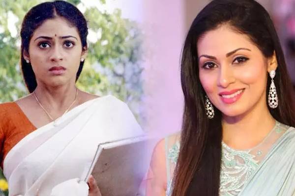 உச்சநீதிமன்றம் அளித்த தீர்ப்பு... கதறி அழுது நடிகை சதா வெளியிட்ட காணொளி! | Actress Sadha Cries For Stray Dogs Video Viral