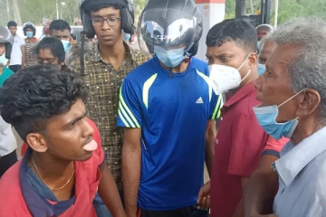 எரிபொருள் நிலையத்தில் ஊழியர் பொதுமக்களிடையே முரண்பாடு