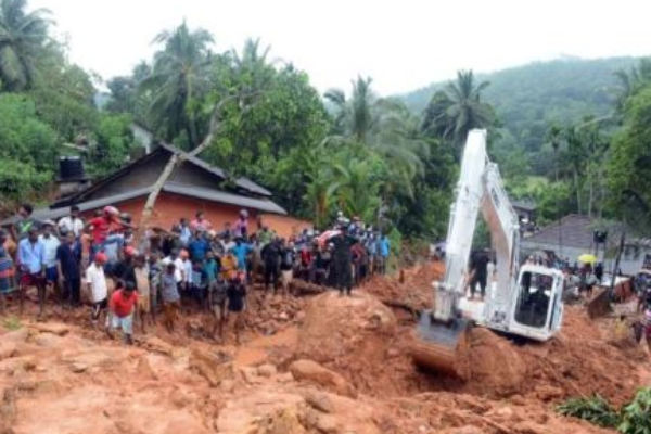 மண்மேட்டை அகற்ற சென்று அனர்த்தத்தில் சிக்கிய மீட்புக்குழுக்கள் | Rescue Teams Caught In The Disaster