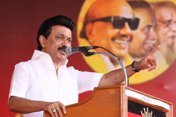 “வாளும் கேடயமுமாகத் தமிழ் நிலத்தை  திமுக காக்கும்” :  முதலமைச்சர் ஸ்டாலின் - தமிழ்நாடு