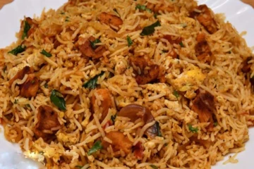 இளைஞரின் உயிரைப் பறித்த சிக்கன் ப்ரைடு ரைஸ்! மக்களே எச்சரிக்கை