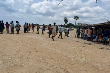 கடற்றொழிலுக்கு சென்று மாயமான இருவர் பாதுகாப்பாக மீட்பு