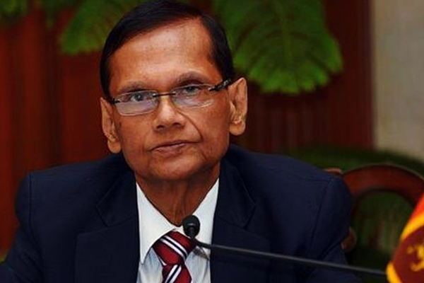 பசிலுக்கும் பீரிஸூக்கும் இடையில் முறுகல்! பொதுஜனவுக்குள் எழுந்த புதிய சிக்கல் | Logic Between Basil And Peiris
