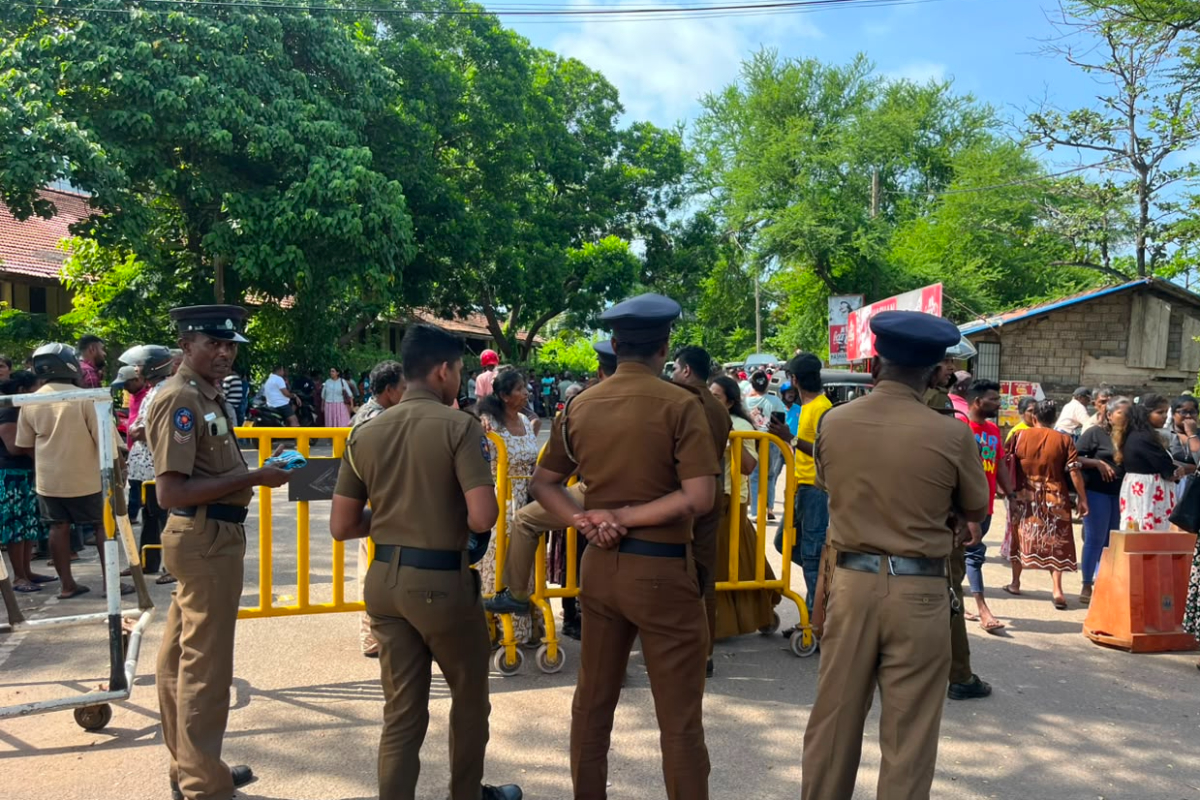 நீதி அமைச்சரை நீக்கிவிட்டு விசாரணையை நடத்துங்கள்!- நளின் பண்டார எம்.பி. இடித்துரைப்பு | Negombo Prison Clash Updates நீதி அமைச்சரை நீக்கிவிட்டு விசாரணையை நடத்துங்கள்!- நளின் பண்டார எம்.பி. இடித்துரைப்பு | Negombo Prison Clash Updates