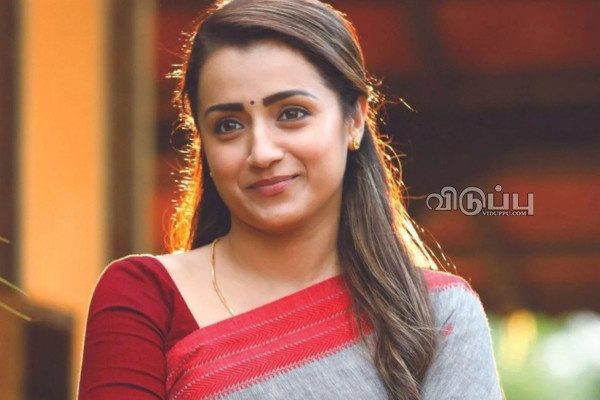 திரிஷாவுடன் நெருக்கமாக இருக்கும் இவர் யார் தெரியுமா? இவர்களுக்குள் இப்படி உறவா! | Trsiha Sidney Sladen Photo