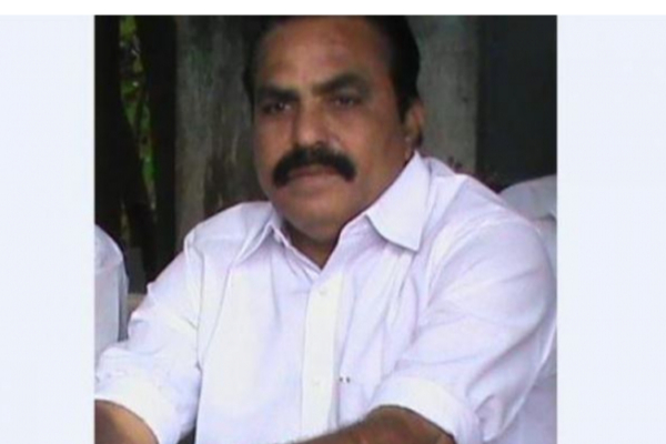 என் மகனுக்கு பதவி உயர்வு தராவிட்டால்- சசிகலா அணிக்கு போய்விடுவேன் மிரட்டல் கொடுத்த எம்எல்ஏ! | Son Mla Sasikala Team Pavunraj