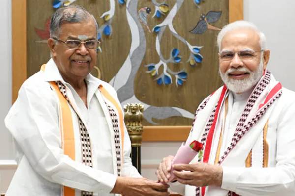 La.Ganesan/Naredra Modi