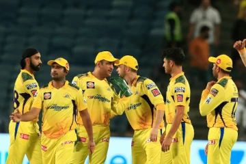 ஐபிஎல் ப்ளே ஆஃப் சுற்றில் இருந்து வெளியேறியது சென்னை அணி - ரசிகர்கள் அதிர்ச்சி..!