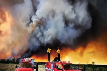 கனடாவால் புகை சூழ்ந்த அமெரிக்கா!