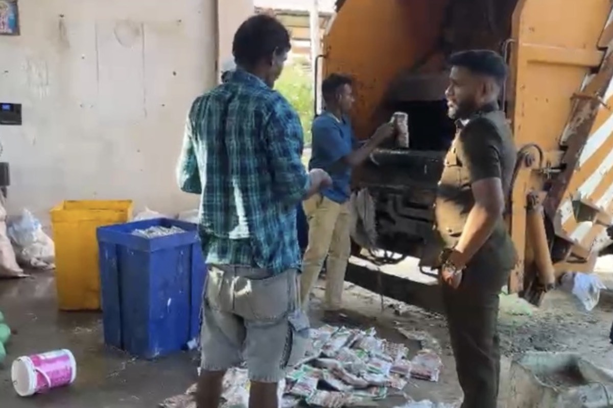 இலங்கையில் பல லட்சம் மதிப்பிலான உணவு பொருட்கள் அழிப்பு: சுகாதார அதிகாரிகள் அதிரடி | Mannar Health Officials Destroyed Expired Food