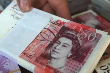 20 வருடங்களின் பின்னர் ஸ்ரேலிங் பவுண் மதிப்பு வீழ்ச்சி