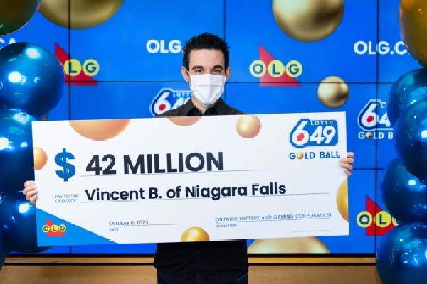 கனடாவில் ஒருவருக்கு கிடைத்த இன்ப அதிர்ச்சி! | Niagara Falls Man Wins 42M Lotto