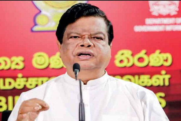 ஜனாதிபதியை விமர்சிப்பவர்கள் தங்கள் முகங்களைக் கண்ணாடிகளில் பார்க்க வேண்டும் | Praise For Ranil Bandula Gunavardhana