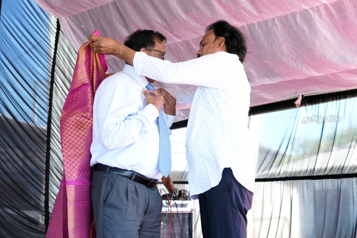 குறிகாட்டுவான் இறங்குதுறையின் புனரமைப்பு நடவடிக்கைகள் ஆரம்பித்து வைப்பு | President Working With Development Island Region