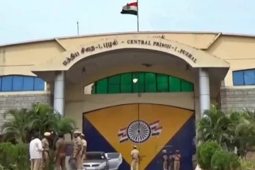 சென்னை புழல் சிறையில் வெளிநாட்டு கைதி உட்பட 2 கைதிகள் தப்பியோட்டம்