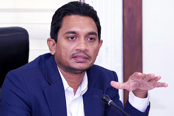 பிரதி அமைச்சரின் பெயரில் நடக்கும் பாரிய மோசடி | Massive Fraud In The Name Of The Minister