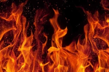 නගරාධිපති සමන් ලාල්ගේ නිවසට ගිනි තබයි..!