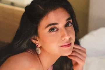 நடிகை கீர்த்தி சுரேஷின் ஆண்டு வருமானம் எவ்வளவு தெரியுமா! இதோ