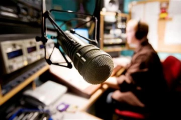 ஆப்கான் வானொலி நிலையங்களுக்கு பூட்டு!