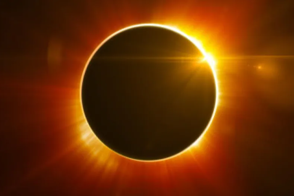 இந்த ஆண்டின் கடைசி சூரிய கிரகணம் - வெறும் கண்களால் பாக்காதீங்க - தமிழ்நாடு