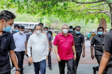 இரு முன்னாள் ஜனாதிபதிகளை கொலை செய்ய சதித்திட்டம் செய்த பொலிஸ்மா அதிபர் மீண்டும் பதவியில்