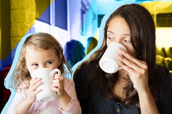 குழந்தைகளுக்கு காபி கொடுப்பது ஆபத்தானதா? மாற்றீடாக என்ன கொடுக்கலாம்னு தெரிஞ்சுக்கோங்க | Coffee Side Effects And Alternative For Kids