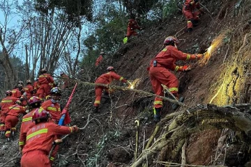 விபத்துக்குள்ளான போயிங் விமானத்தின் கருப்பு பெட்டி கண்டுபிடிப்பு!