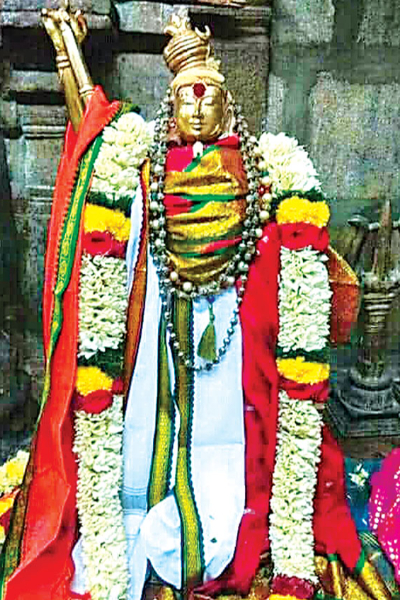 பலரும் அறிந்திடாத சக்திவாய்ந்த லிங்கம்- மார்கழி மாதத்தில் மட்டுமே காணலாம் | Tiruchengode Maragatha Lingam Margazhi Worship பலரும் அறிந்திடாத சக்திவாய்ந்த லிங்கம்- மார்கழி மாதத்தில் மட்டுமே காணலாம் | Tiruchengode Maragatha Lingam Margazhi Worship