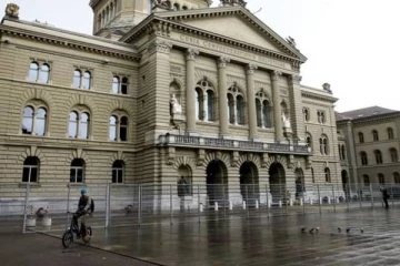 சுவிட்சர்லாந்தில் தளர்த்தப்படும் முக்கிய கொரோனா விதிகள்