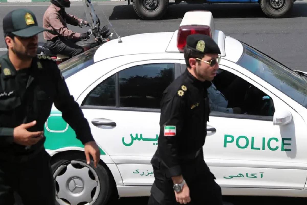 அமெரிக்காவுக்கு உளவு பார்த்த 30 பேர் ஈரானில் கைது | 30 People Arrested In Iran For Spying For The Us