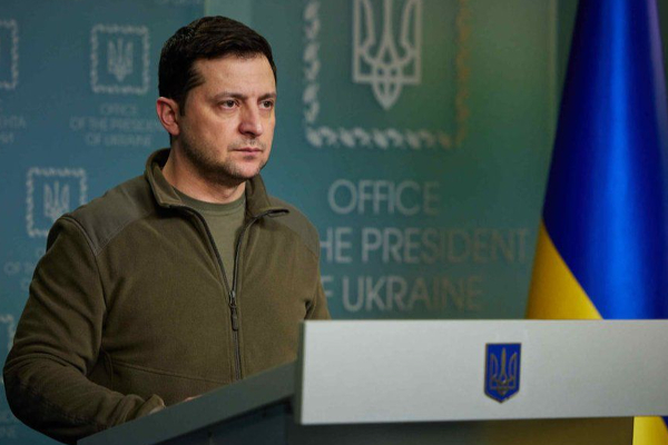 ரஸ்ய படையெடுப்பை துணிந்து எதிர்கொள்ளும் "தலைவர்- தளபதியாக" மாறிய “நகைச்சுவை நடிகர்”(வீடியோ) | Rusia Aganist Leader Ukrain Leader