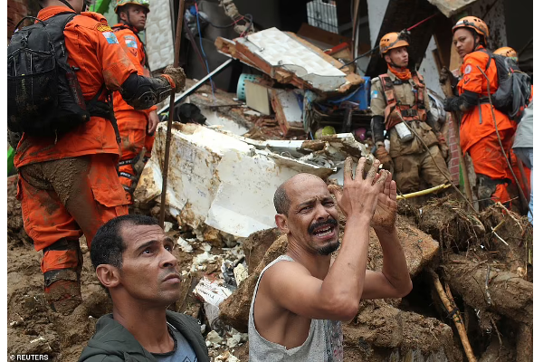 பிரேசிலில் ஏற்பட்ட திடீர் வெள்ளத்தில் 78 பேர் பலி | Brazil Flood Death Petropolis Rio De Janeiro Rain