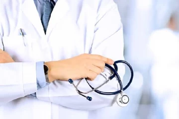 You Tube பார்த்து அறுவை சிகிச்சை செய்த போலி மருத்துவர்.., 15 வயது சிறுவன் மரணம்