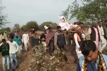 1500 பேருக்கு விருந்து.. குரங்கின் இறுதி சடங்குக்கு கிராமமே அழுத வினோத சம்பவம்.. வைரல் வீடியோ