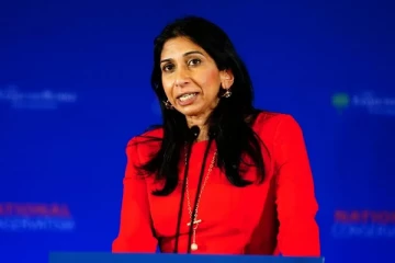 இது இனவெறி அல்ல- பிரித்தானியாவில் குடியேற்றத்தை குறைக்க உள்துறை செயலாளர் யோசனை