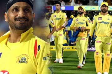 கொல்கத்தாவுக்கு காப்பு கட்டுனது தலைவர்னா.ஆப்பு வெச்சது தல தான் : முன்னாள் கிரிக்கெட் வீரர் ஹர்பஜன் சிங்