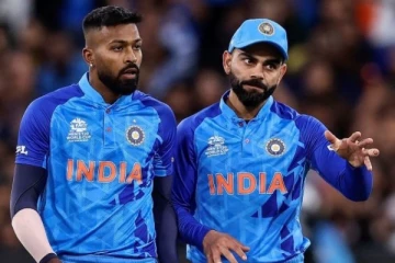 ஹர்திக்கை எதிர்க்க வேண்டாம்; சிக்னல் காட்டிய விராட் - சம்பவத்தை கவனிச்சீங்களா?